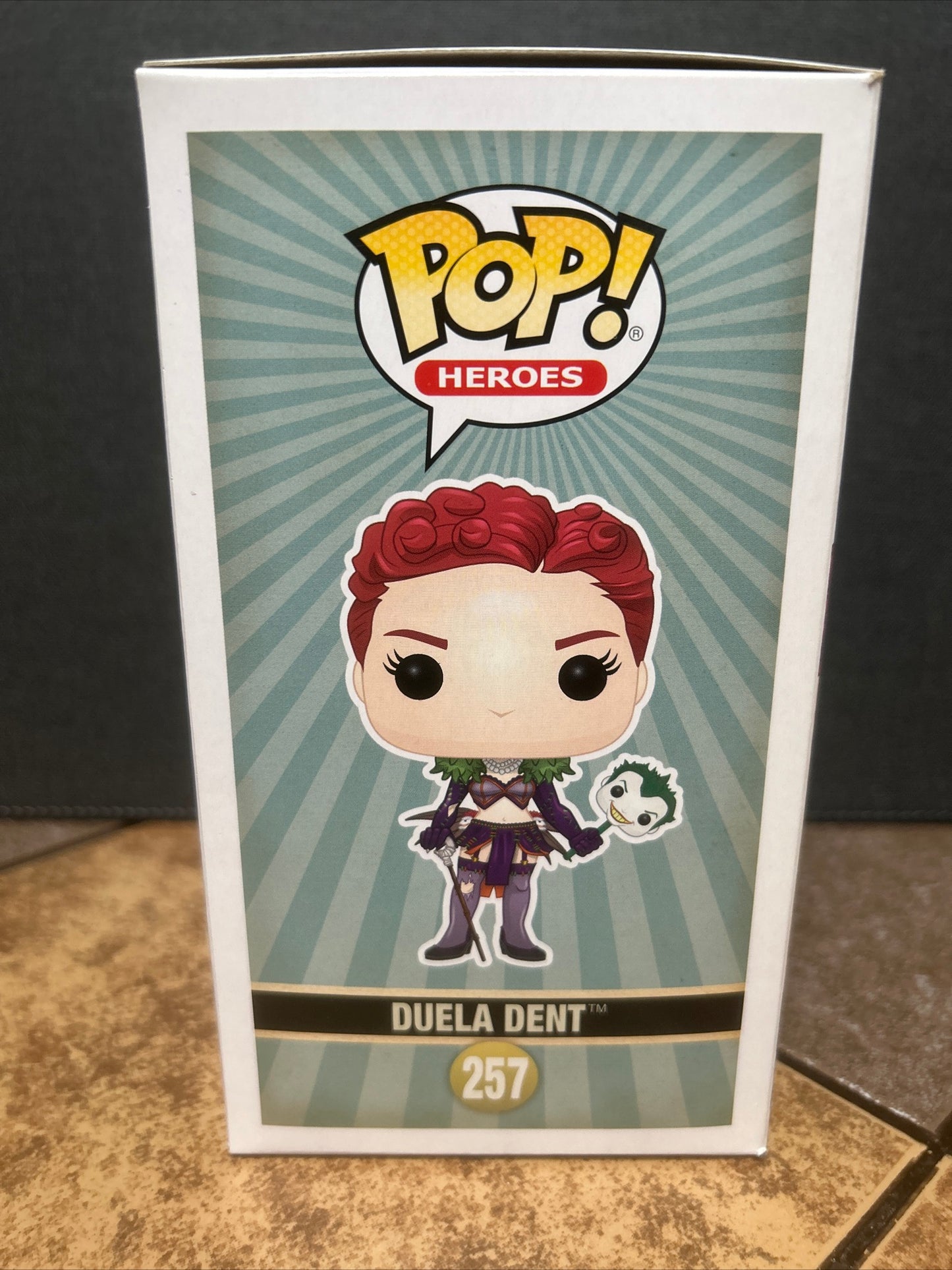 Funko Pop DC Comics Bombshells: Duela Dent #257 Hot Topic Exclusive