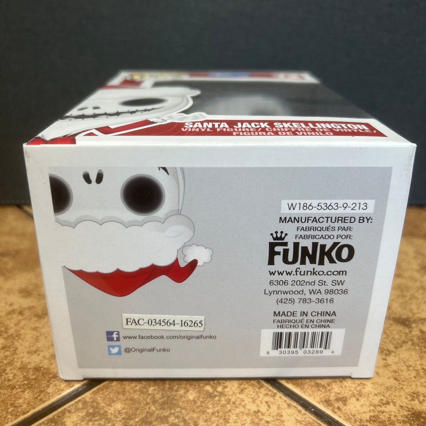 Funko Pop Disney Nightmare Before Christmas: Santa Jack Skellington #72