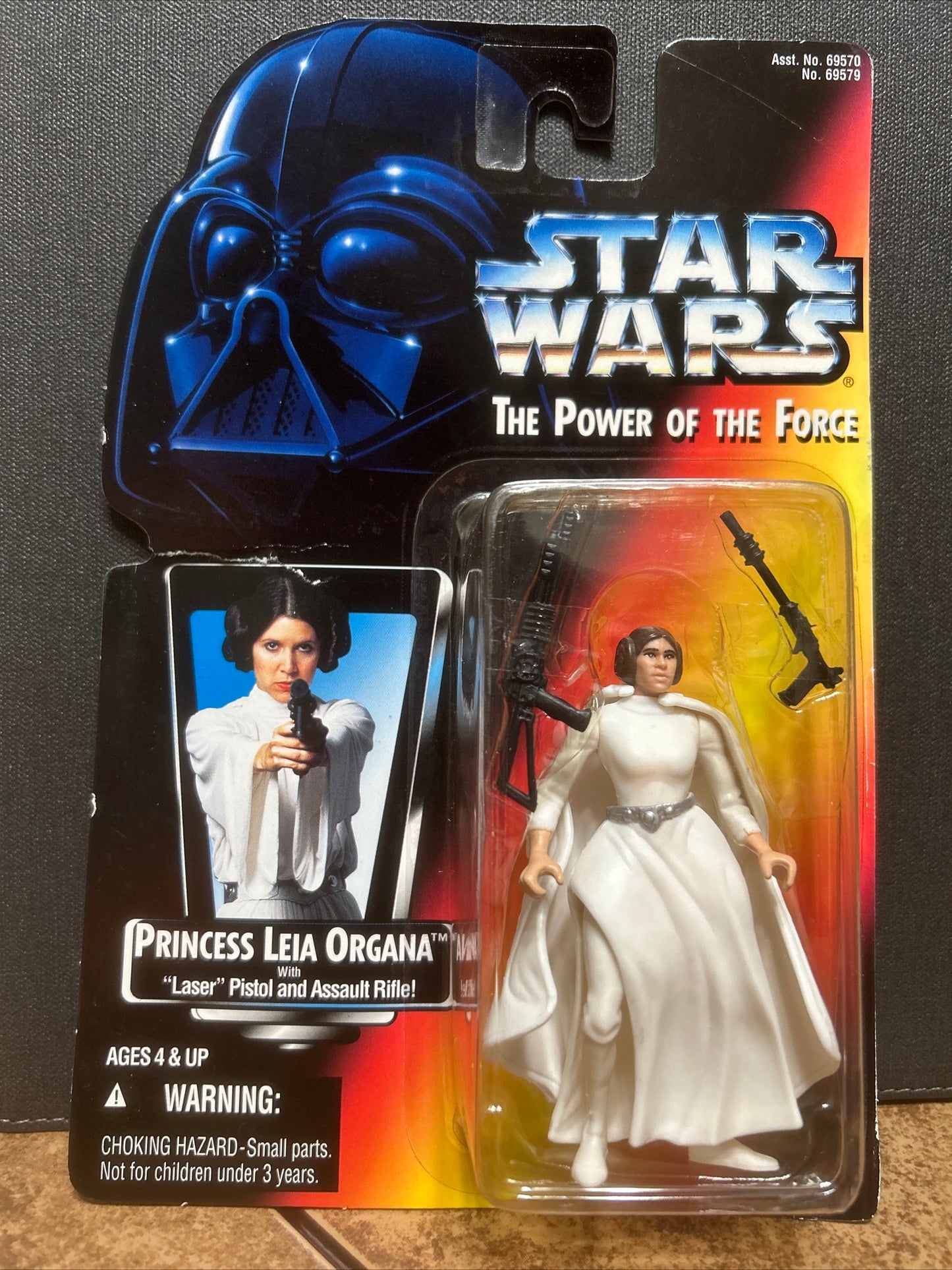 Star Wars The Power of the Force Princess Leia w/ Laser Pistol & Assault Rifle